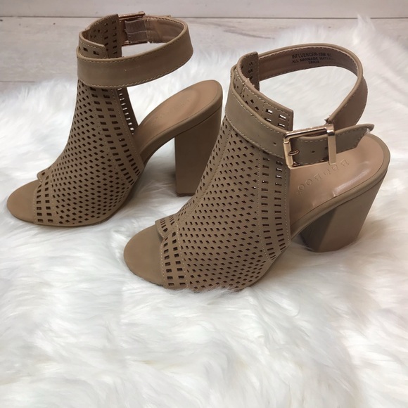 TAN peep toe Open back diamond cut out chunky heel - Picture 3 of 8